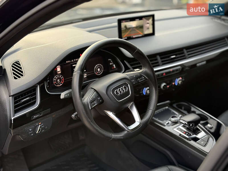Внедорожник / Кроссовер Audi Q7 2017 в Киеве