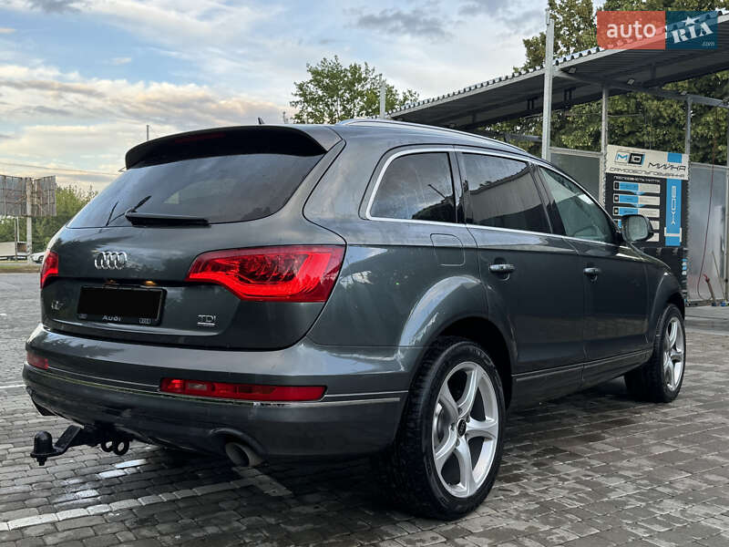 Внедорожник / Кроссовер Audi Q7 2012 в Луцке