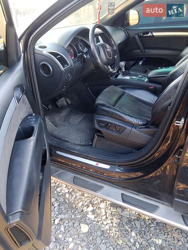 Позашляховик / Кросовер Audi Q7 2007 в Чопі