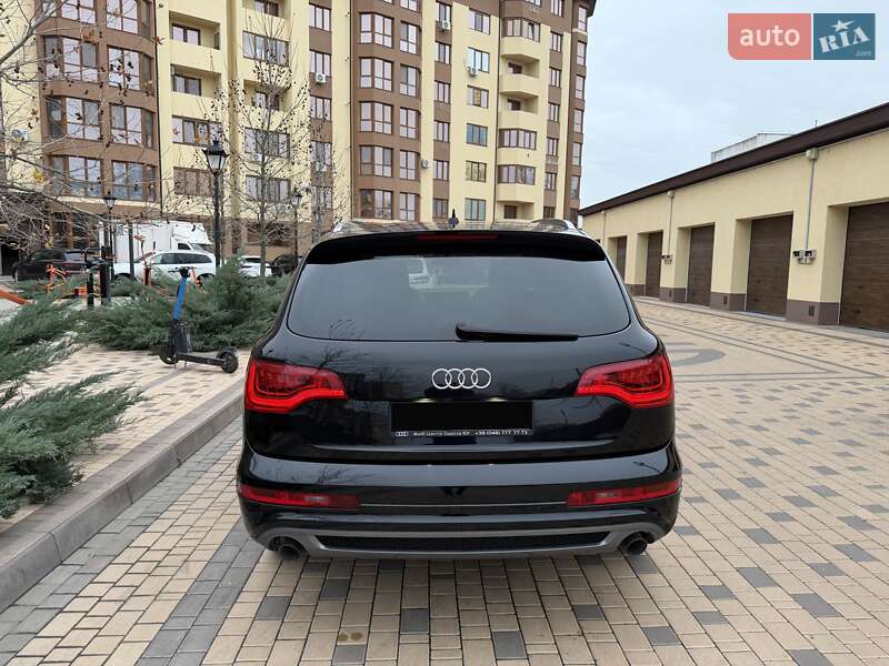 Позашляховик / Кросовер Audi Q7 2010 в Ізмаїлі