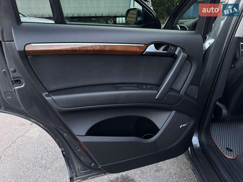 Позашляховик / Кросовер Audi Q7 2014 в Умані фото 32 Позашляховик / Кросовер Audi Q7 2014 в Умані