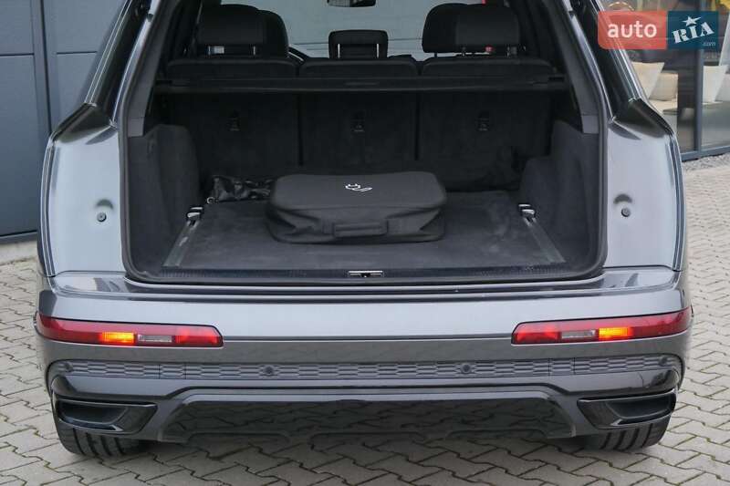 Внедорожник / Кроссовер Audi Q7 2020 в Тернополе