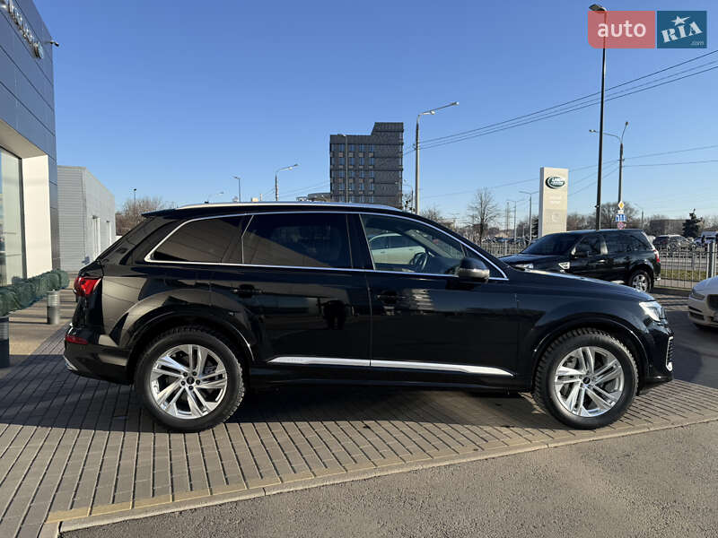 Внедорожник / Кроссовер Audi Q7 2022 в Харькове