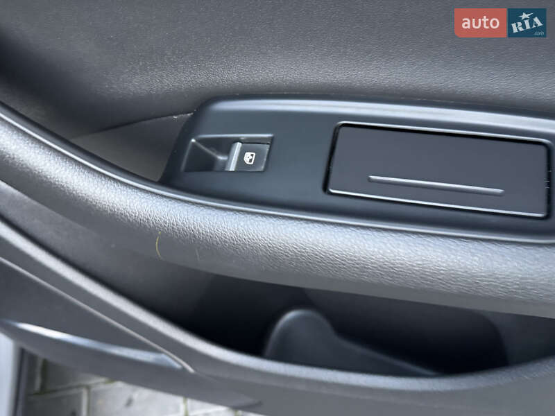 Внедорожник / Кроссовер Audi Q7 2021 в Полтаве