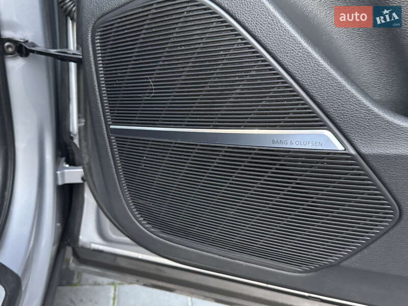 Внедорожник / Кроссовер Audi Q7 2021 в Полтаве