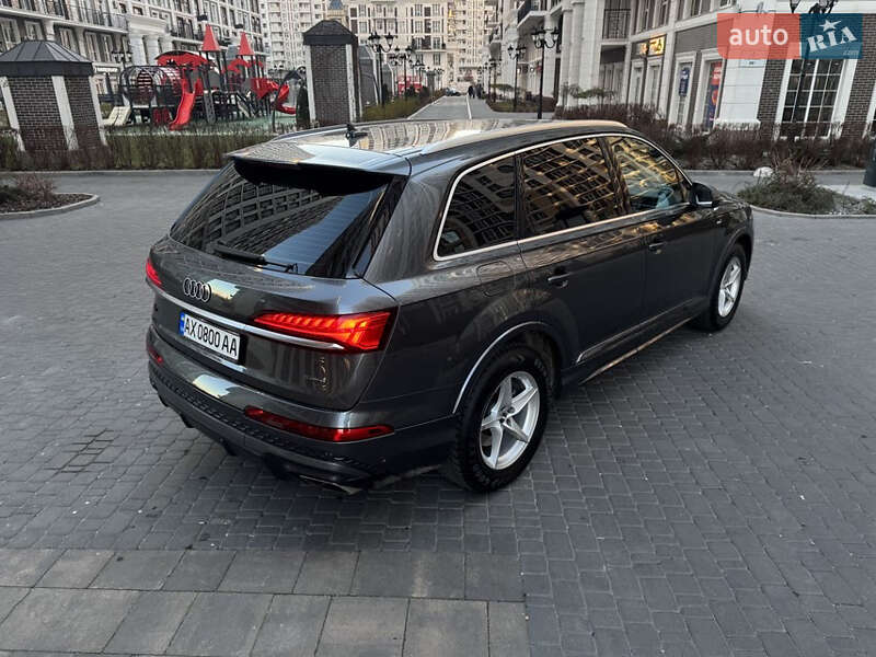 Позашляховик / Кросовер Audi Q7 2024 в Києві фото 6 Позашляховик / Кросовер Audi Q7 2024 в Києві