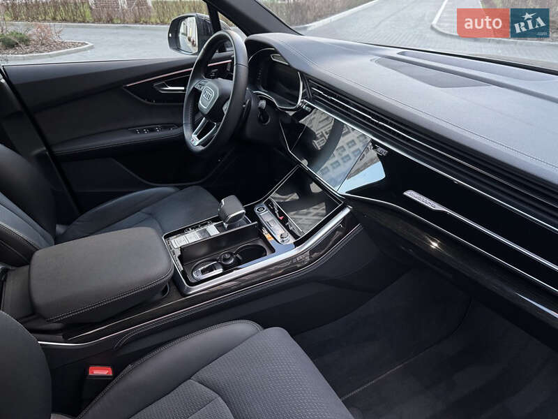 Позашляховик / Кросовер Audi Q7 2024 в Києві фото 17 Позашляховик / Кросовер Audi Q7 2024 в Києві