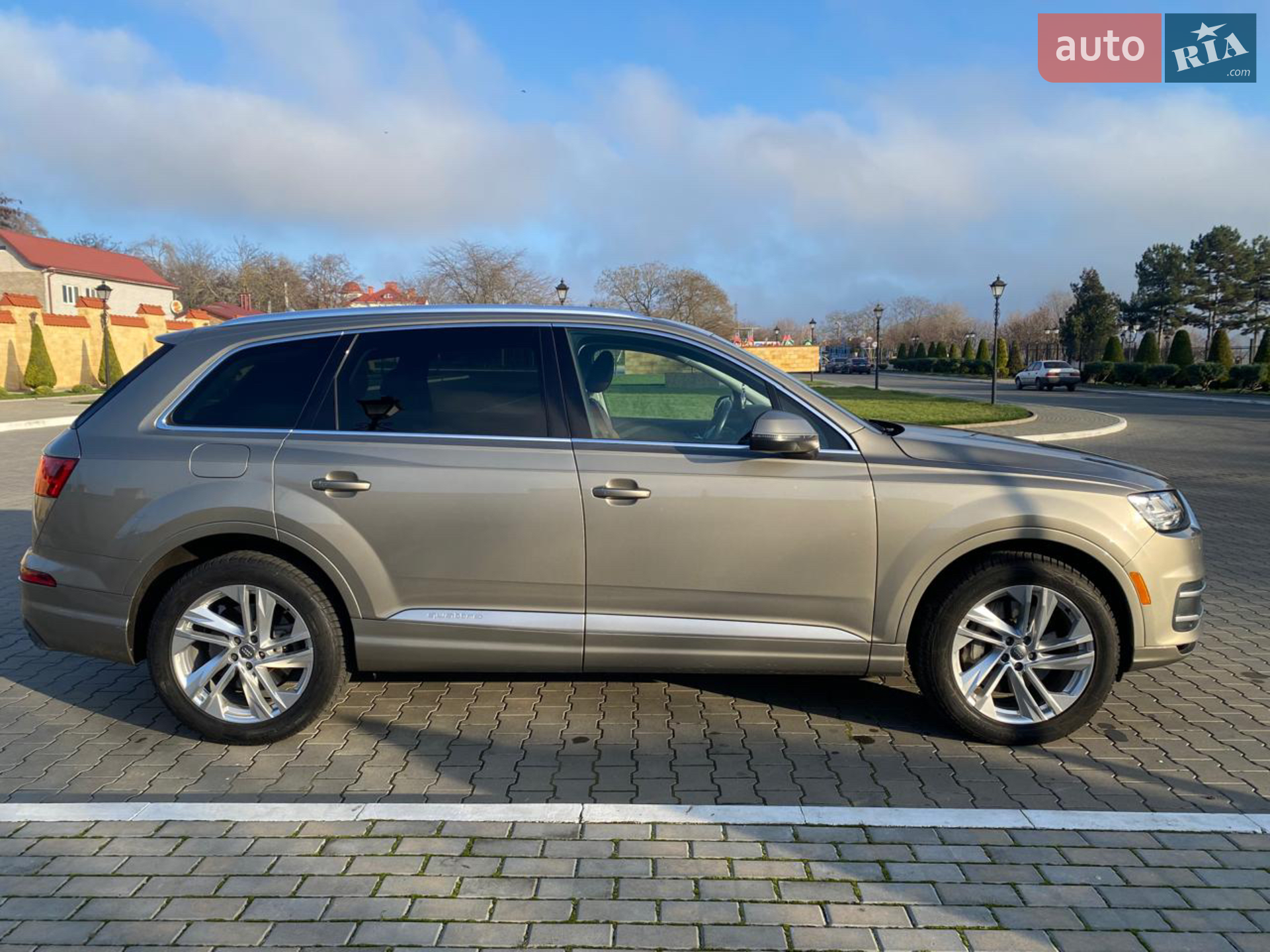 2016 Audi Q7 - мініатюра 2