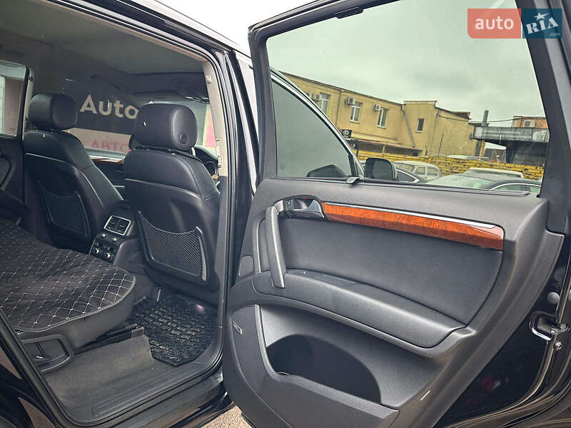 Внедорожник / Кроссовер Audi Q7 2010 в Запорожье