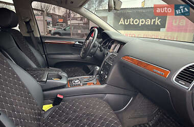 Внедорожник / Кроссовер Audi Q7 2010 в Запорожье
