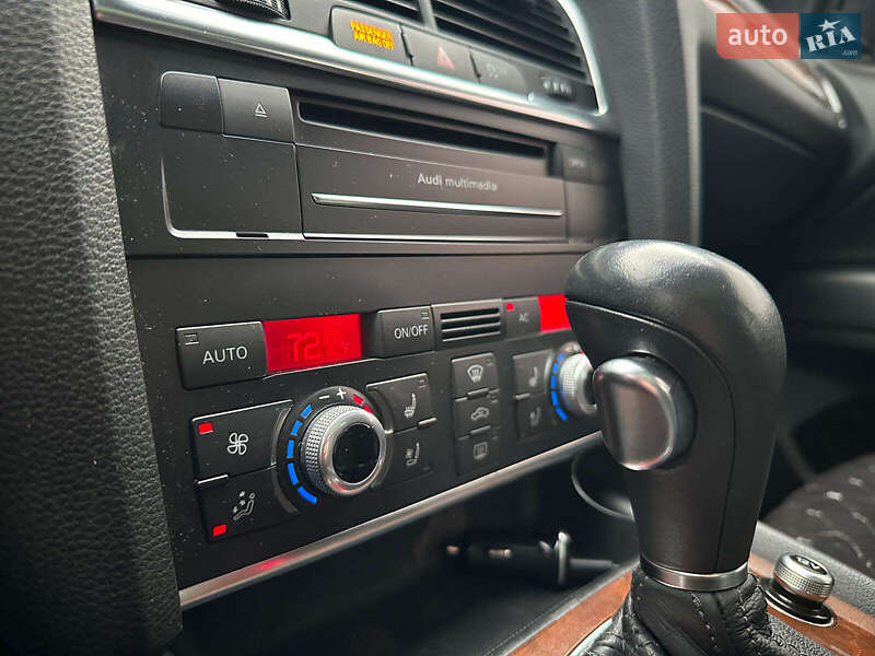 Внедорожник / Кроссовер Audi Q7 2010 в Запорожье