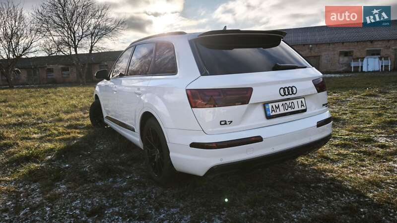 Внедорожник / Кроссовер Audi Q7 2018 в Бердичеве