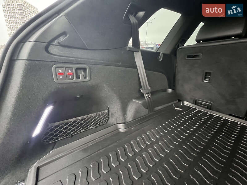 Внедорожник / Кроссовер Audi Q7 2019 в Киеве