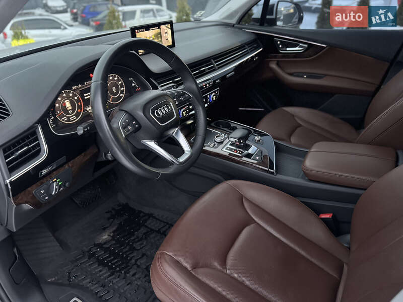 Внедорожник / Кроссовер Audi Q7 2019 в Киеве