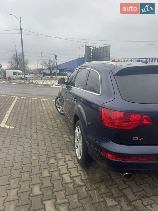 Внедорожник / Кроссовер Audi Q7 2008 в Черновцах