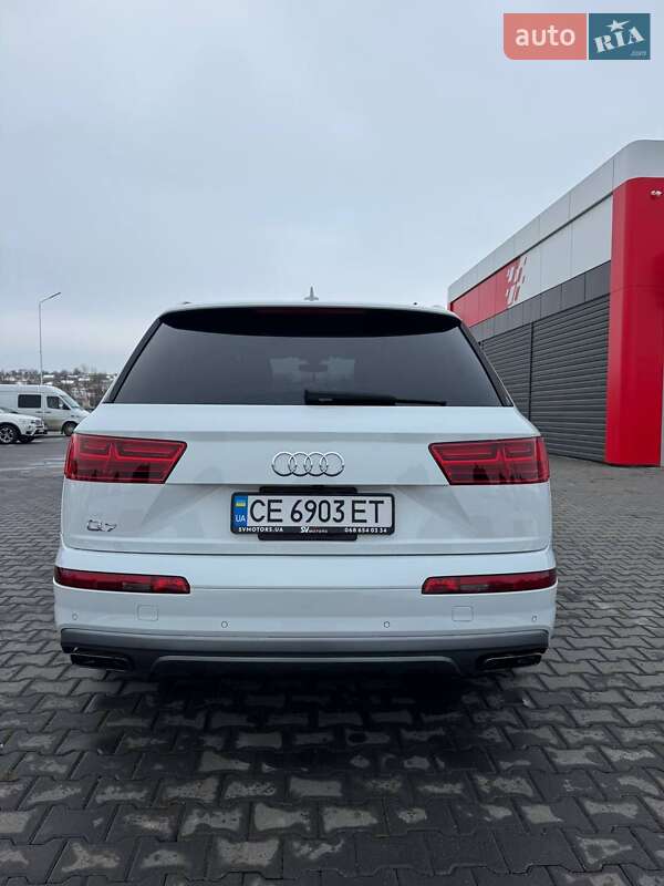 Позашляховик / Кросовер Audi Q7 2018 в Чернівцях