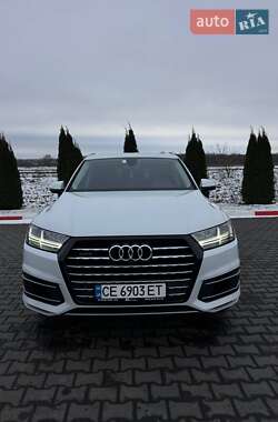 Позашляховик / Кросовер Audi Q7 2018 в Чернівцях