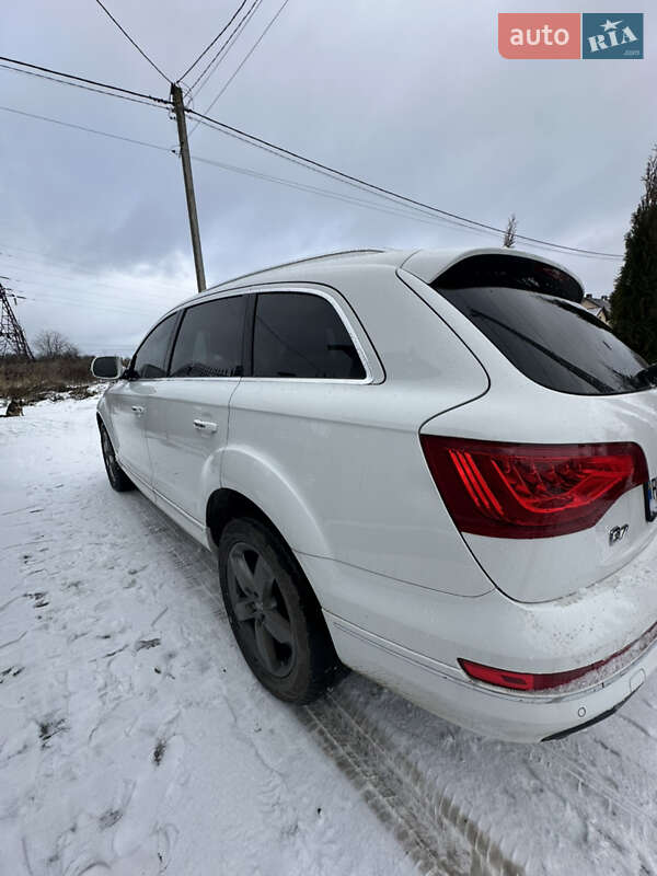 Позашляховик / Кросовер Audi Q7 2011 в Рівному