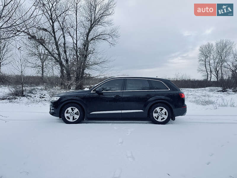 Внедорожник / Кроссовер Audi Q7 2018 в Горишних Плавнях