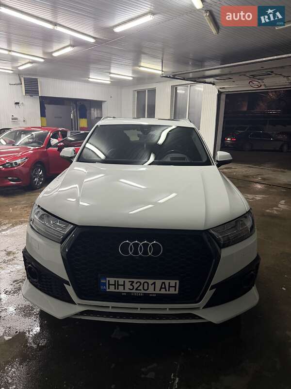 Audi Q7 2017