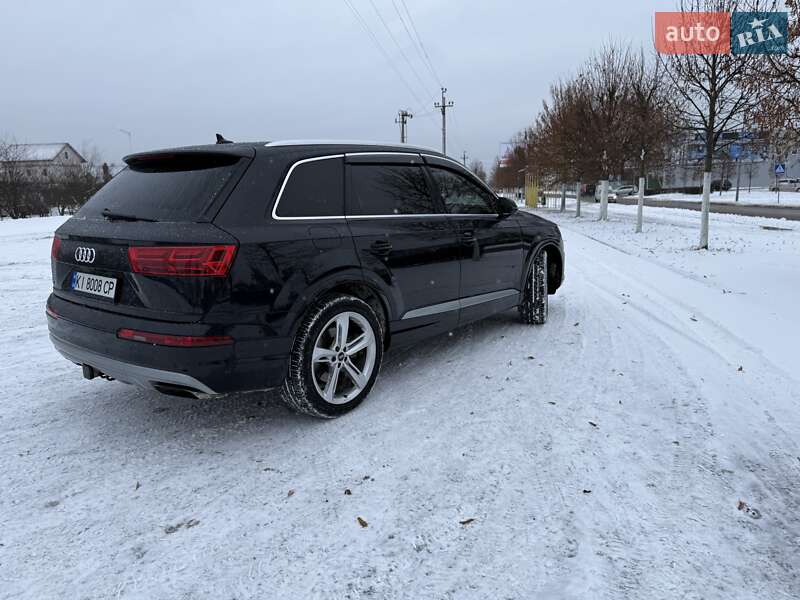 Внедорожник / Кроссовер Audi Q7 2018 в Киеве