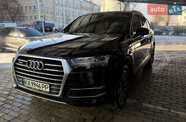 Позашляховик / Кросовер Audi Q7 2016 в Києві