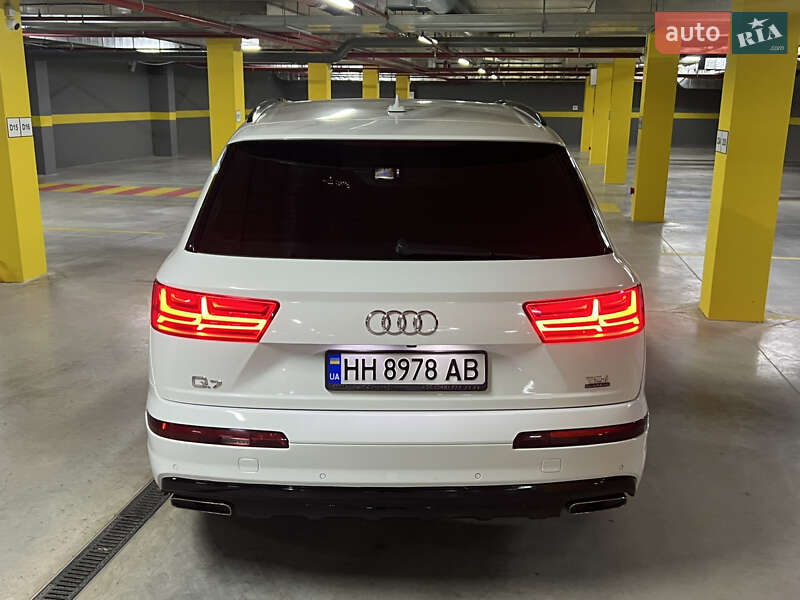 Внедорожник / Кроссовер Audi Q7 2016 в Одессе фото 28 Внедорожник / Кроссовер Audi Q7 2016 в Одессе