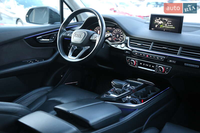 Позашляховик / Кросовер Audi Q7 2018 в Києві фото 14 Позашляховик / Кросовер Audi Q7 2018 в Києві