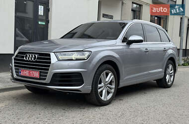 Внедорожник / Кроссовер Audi Q7 2017 в Львове