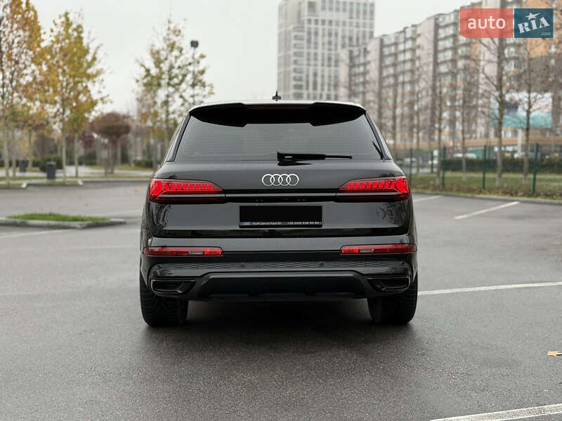 Внедорожник / Кроссовер Audi Q7 2020 в Днепре