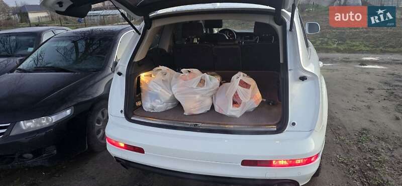 Позашляховик / Кросовер Audi Q7 2011 в Дніпрі