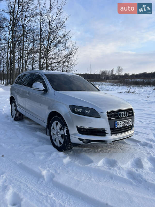 Позашляховик / Кросовер Audi Q7 2006 в Полтаві