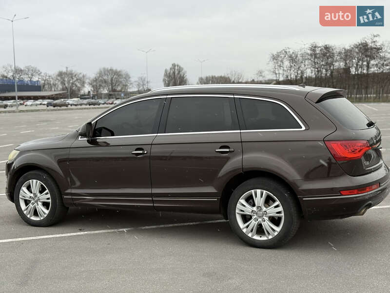Внедорожник / Кроссовер Audi Q7 2010 в Виннице