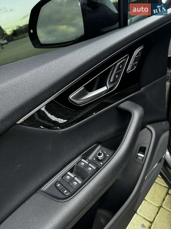 Позашляховик / Кросовер Audi Q7 2016 в Одесі фото 14 Позашляховик / Кросовер Audi Q7 2016 в Одесі