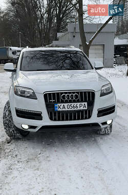 Внедорожник / Кроссовер Audi Q7 2015 в Киеве