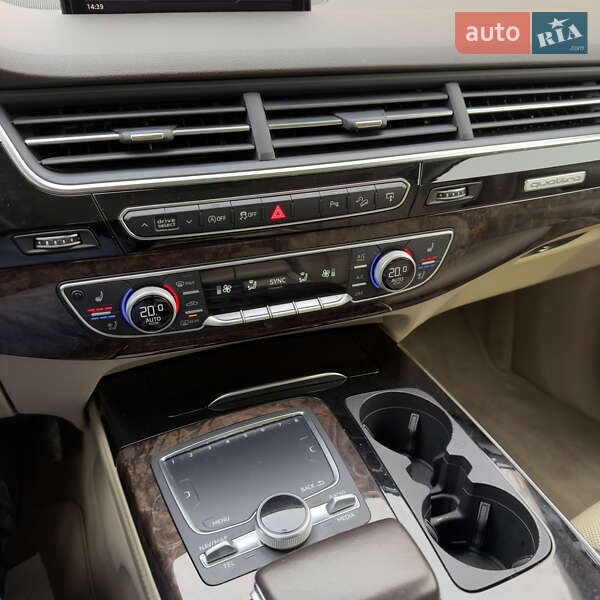 Внедорожник / Кроссовер Audi Q7 2017 в Ивано-Франковске