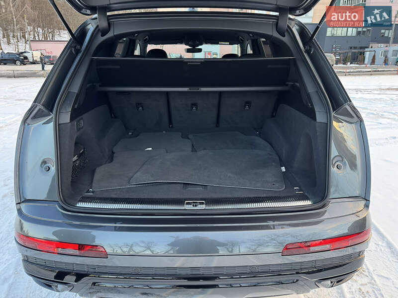 Внедорожник / Кроссовер Audi Q7 2023 в Хмельницком