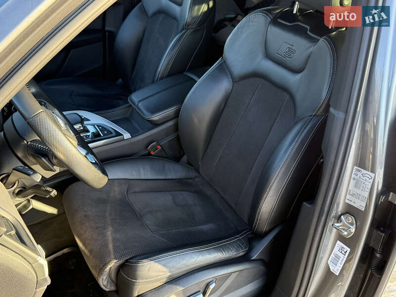 Позашляховик / Кросовер Audi Q7 2017 в Бердичеві