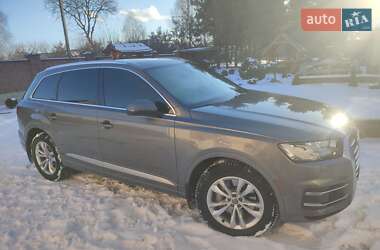 Внедорожник / Кроссовер Audi Q7 2017 в Кременце