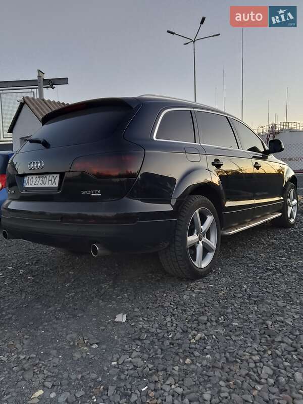 Позашляховик / Кросовер Audi Q7 2007 в Чопі