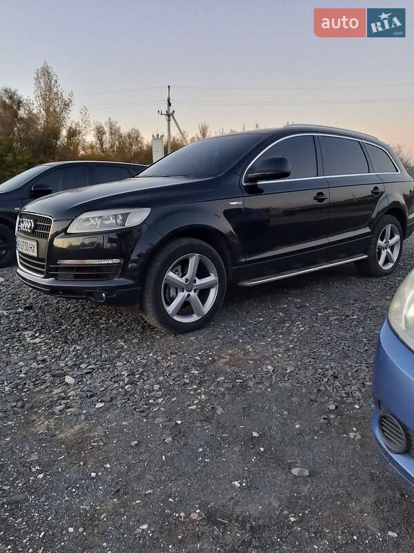 Позашляховик / Кросовер Audi Q7 2007 в Чопі