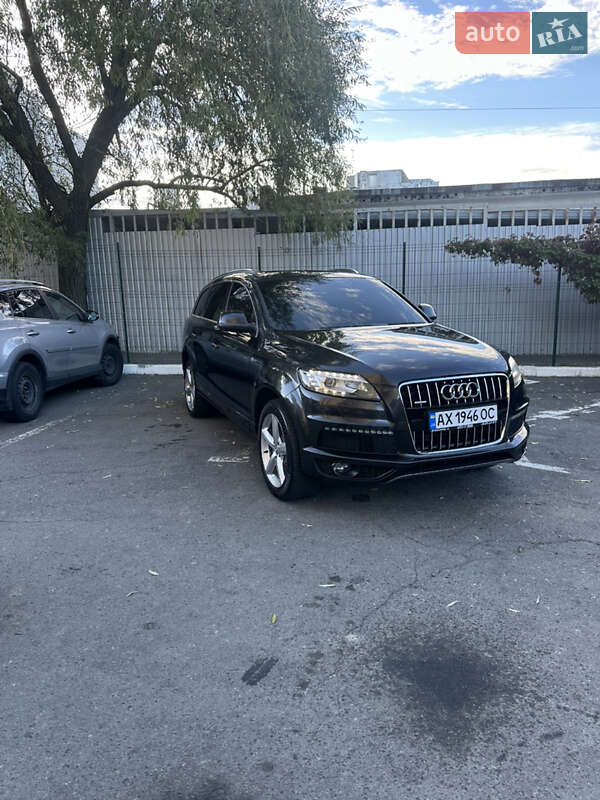 Позашляховик / Кросовер Audi Q7 2014 в Харкові