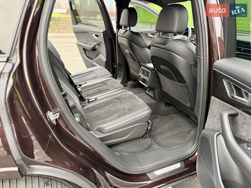 Внедорожник / Кроссовер Audi Q7 2022 в Киеве фото 42 Внедорожник / Кроссовер Audi Q7 2022 в Киеве