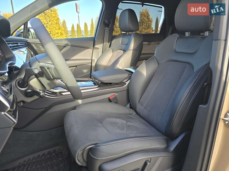 Позашляховик / Кросовер Audi Q7 2025 в Львові фото 19 Позашляховик / Кросовер Audi Q7 2025 в Львові