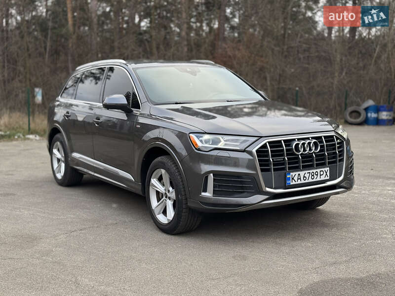 Внедорожник / Кроссовер Audi Q7 2020 в Киеве