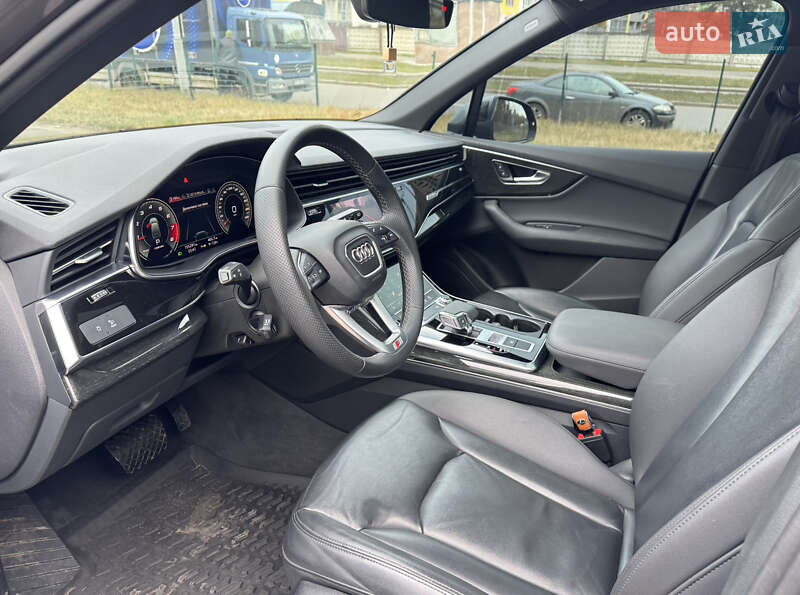 Внедорожник / Кроссовер Audi Q7 2020 в Киеве