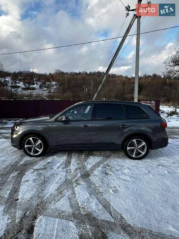 Внедорожник / Кроссовер Audi Q7 2020 в Рахове