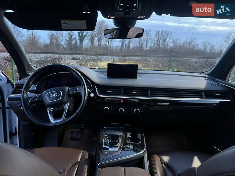 Внедорожник / Кроссовер Audi Q7 2016 в Виноградове