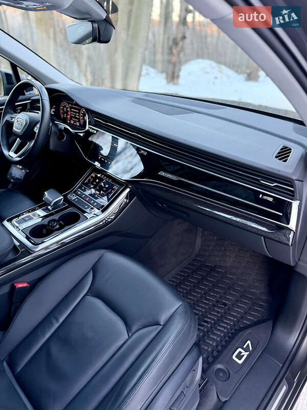 Внедорожник / Кроссовер Audi Q7 2020 в Львове