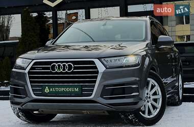 Позашляховик / Кросовер Audi Q7 2015 в Києві